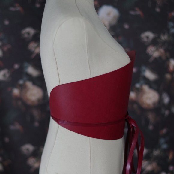 Dehanche Inspired Vachetta Leather Corset Belt with Thin Tie Straps - Picture 5 of 16